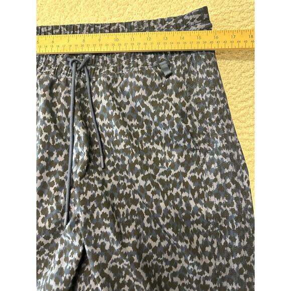 Athleta Avenue Printed Wide Leg Crop Pant Size 10P - Picture 4 of 9